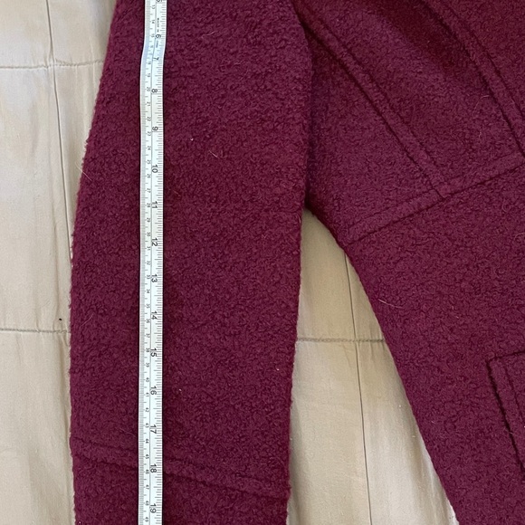 BNWOT Bouclé Standing Collar Coat in Burgundy Size XS Petite - Picture 13 of 13
